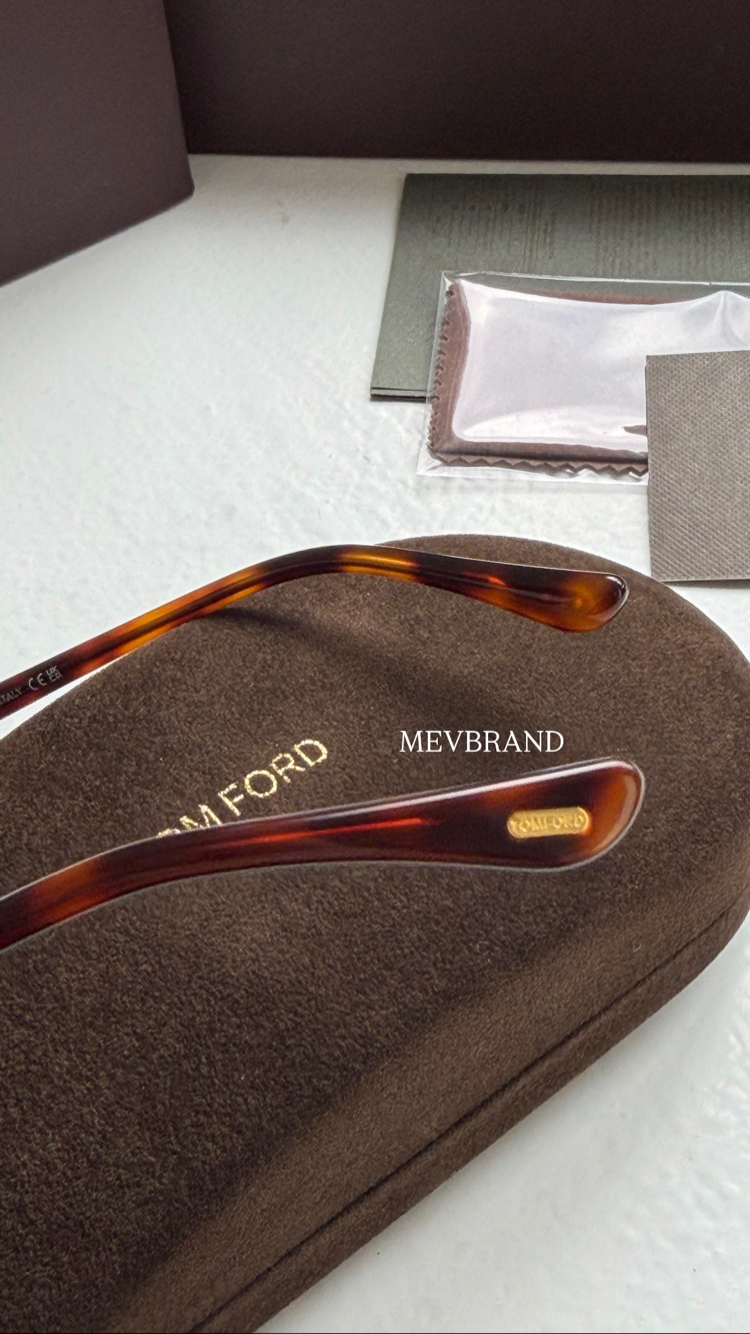 Tom Ford İggy Siyah Leopar 