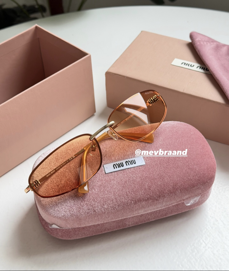 Miu Miu Gözlük 