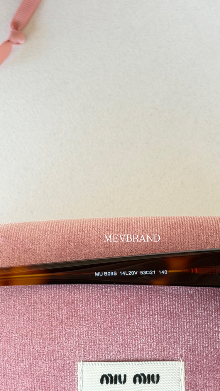 Miu Miu Leopar Gözlük 