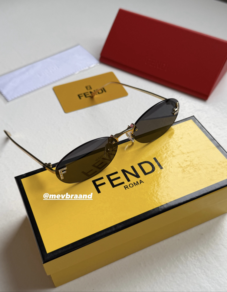 Fendi First Fe Siyah Gözlük 