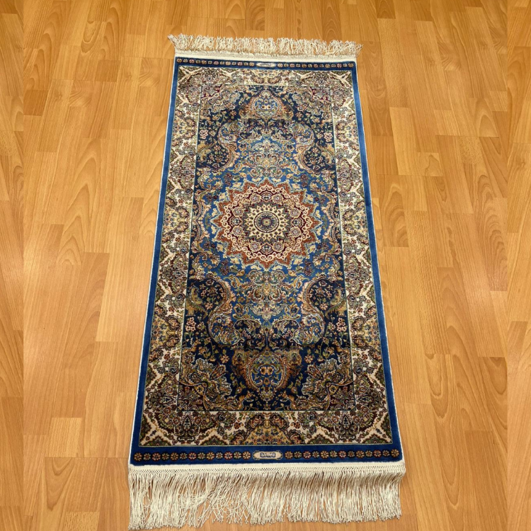Otantik Klasik Madalyon Desenli 60 x 120 CM İpek Halı