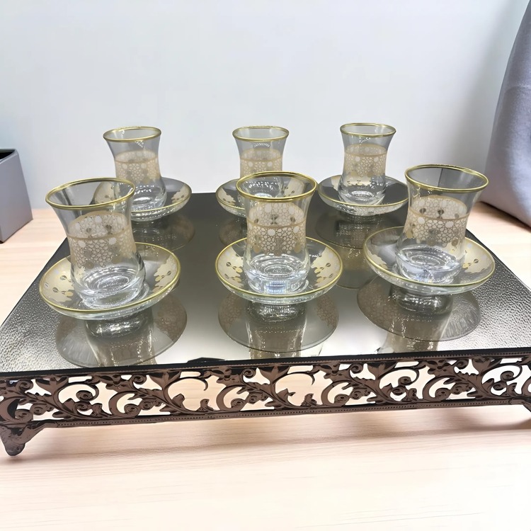 Hasır Örgü Görünümlü Altın İşlemeli Klasik  6 Kişilik Çay Bardağı Seti