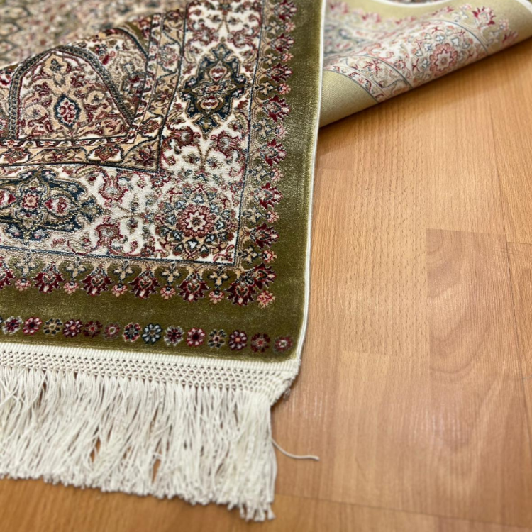 Geleneksel Çiçek ve Bitkisel Motifli 200 x 300 İpek Halı