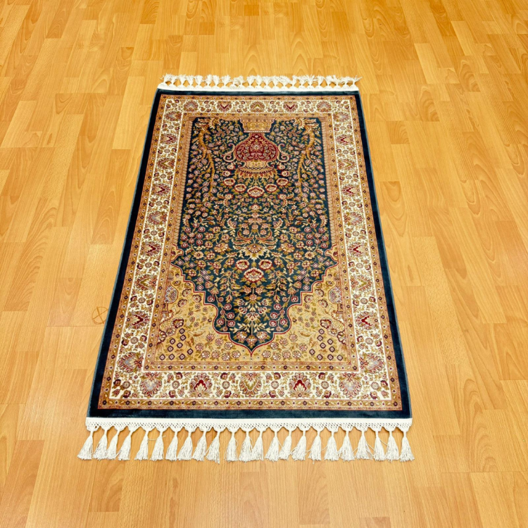 Mihrâb-ı Gülzâr Motifli İpek Seccade
