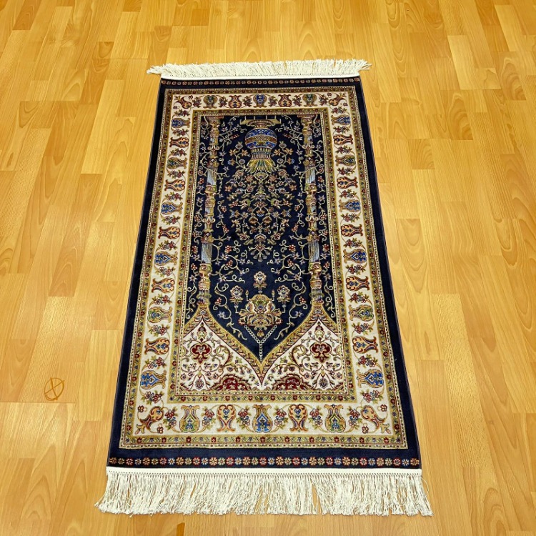 Mihraplı Ağaç Hayatı Desenli 70x120 CM İpek Seccade Siyah