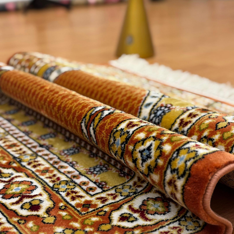 Hünkar Desenli Yünlü Seccade Kiremit