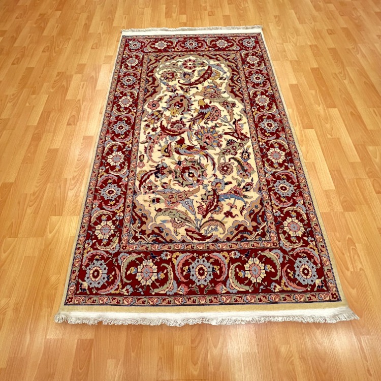 Hereke 203 x 121 Cennet Kuşları Desenli El Dokuma Halı