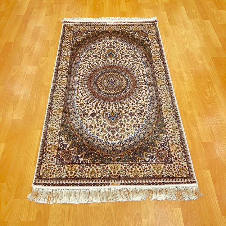 Madalyonlu Lüks 90 X 150 CM İpek Halı