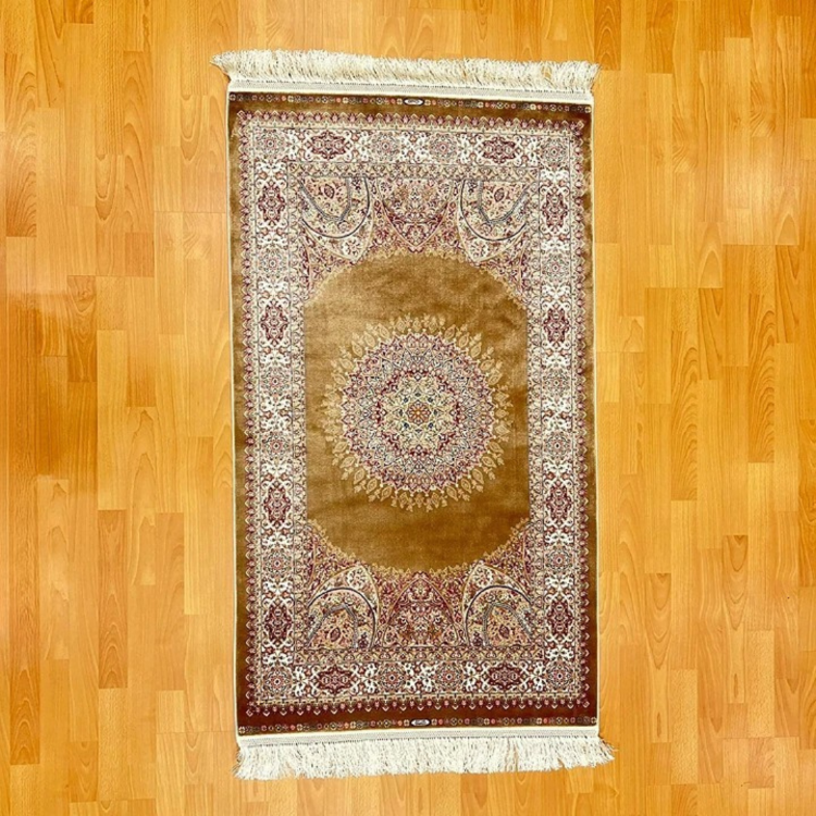 Lüks Mihraplı Madalyon Desenli 90 X 150 CM İpek Halı