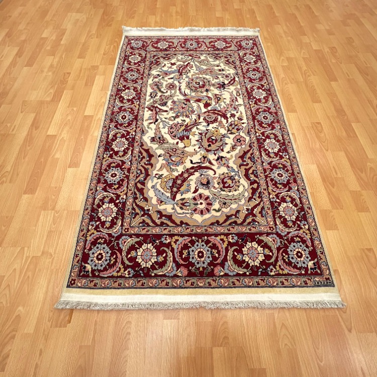 Hereke 203 x 121 Cennet Kuşları Desenli El Dokuma Halı