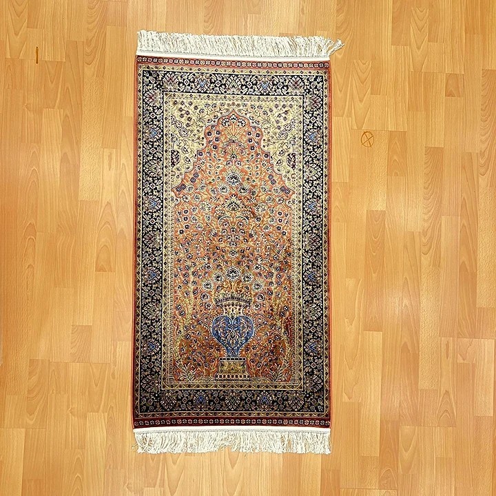 Mihrâb-ı Gülzâr Motifli 70x120 CM İpek Seccade Pembe