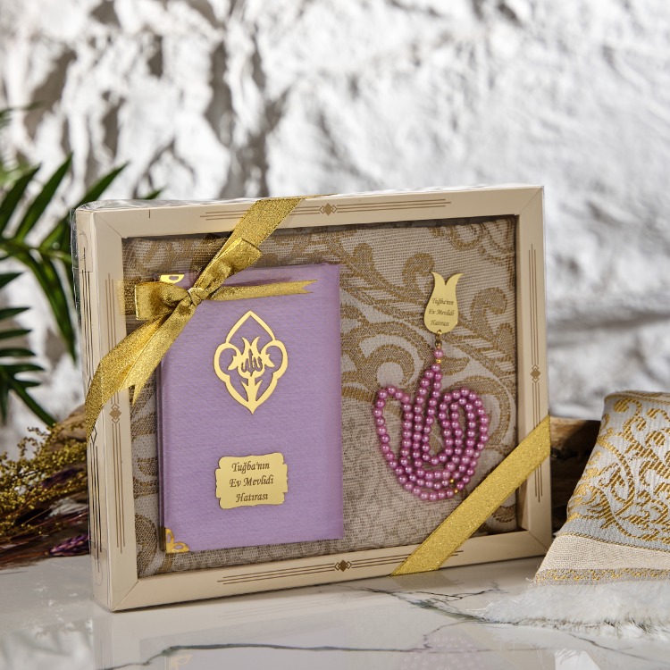 İsme Özel Kutulu Seccadeli Set 