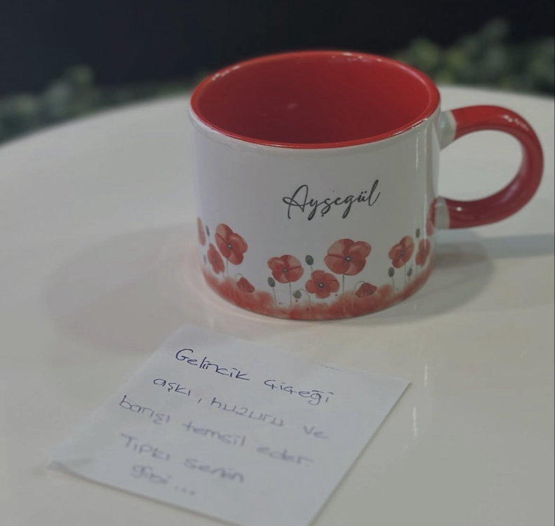 Kişiye özel isimli gelincik kupa