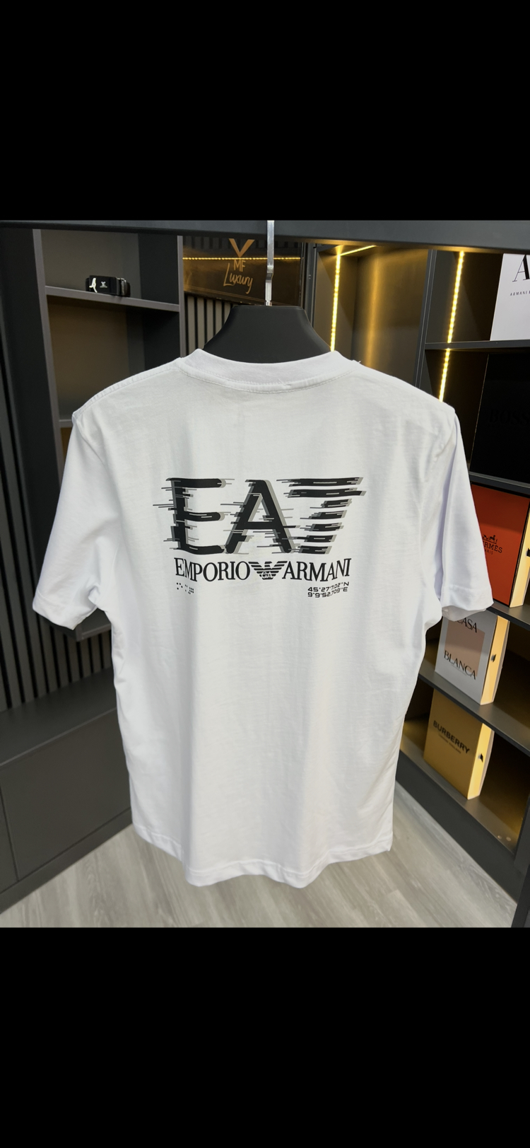 EMPORIO ARMANI BEYAZ BASKILI TİŞÖRT 