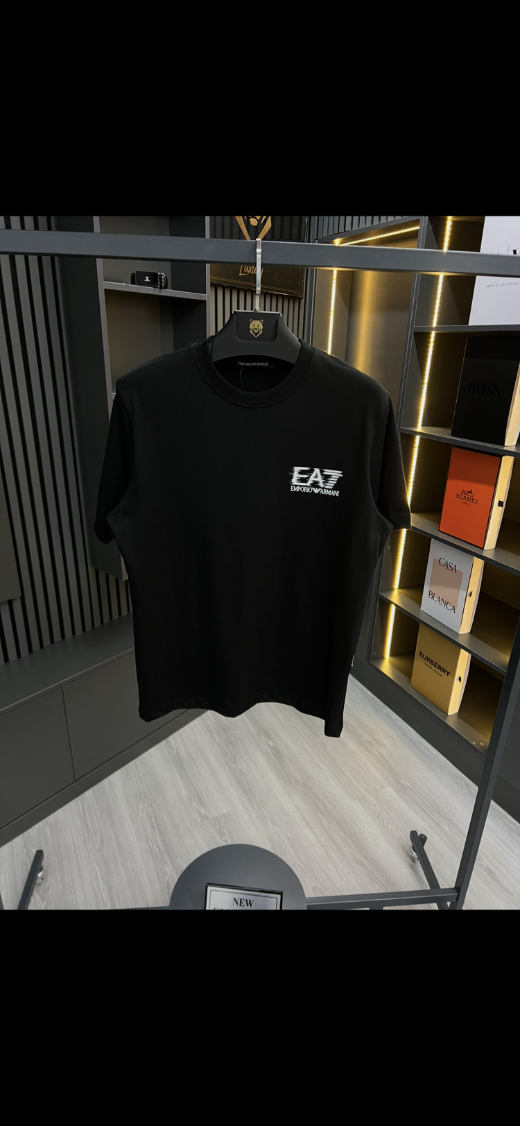 EMPORIO ARMANI SİYAH BASKILI TİŞÖRT 