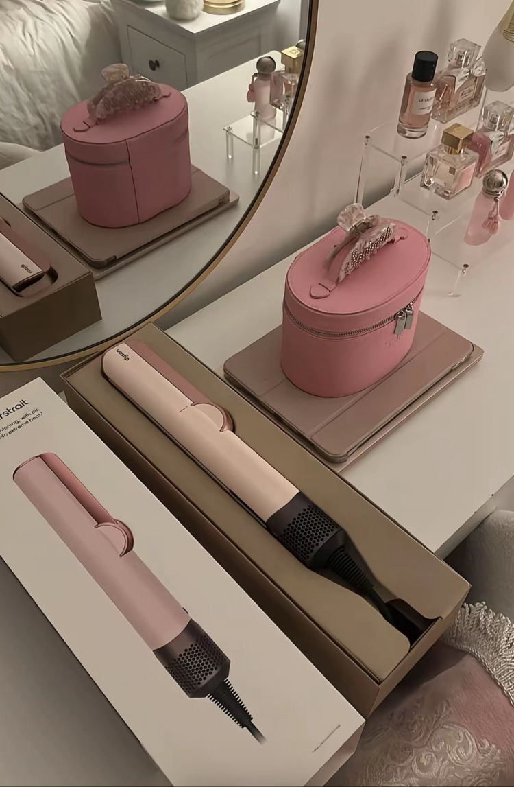 Pink Airstrait