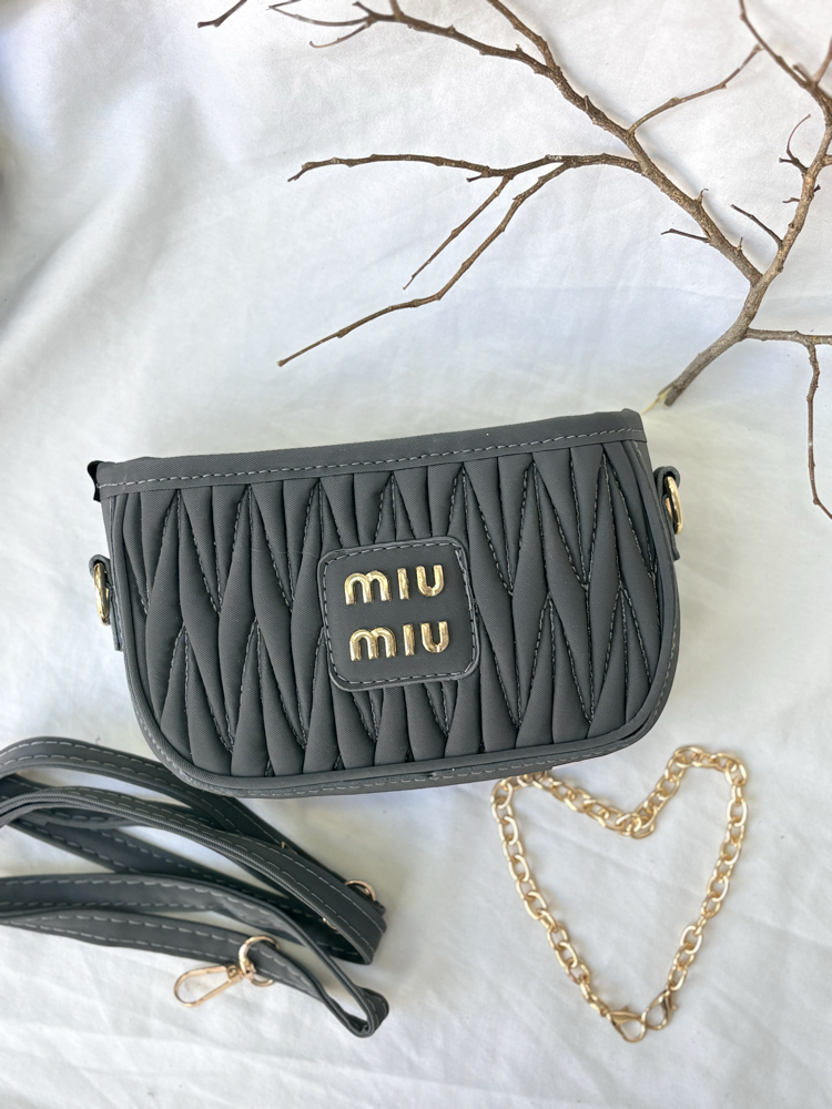 Miu Miu çanta