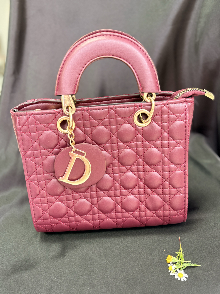 Dior çanta