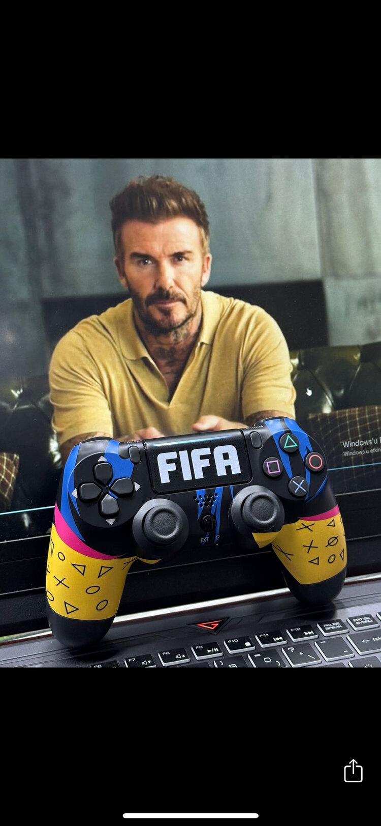 Playstation 4 kolu