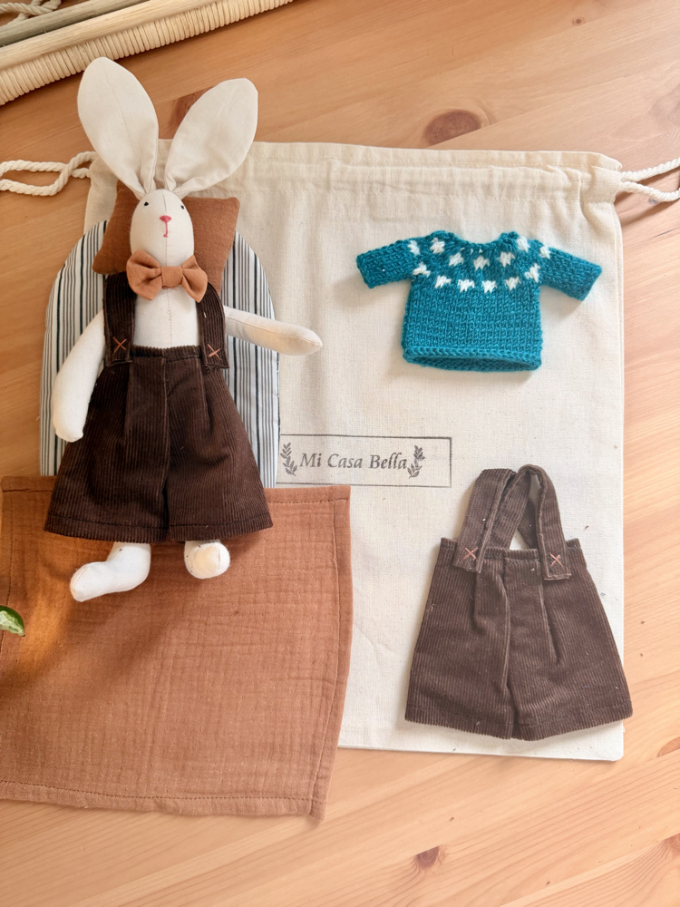 Bay Bunnybon Evcilik Oyun Seti (Kahverengi Kadife Pantalonlu)