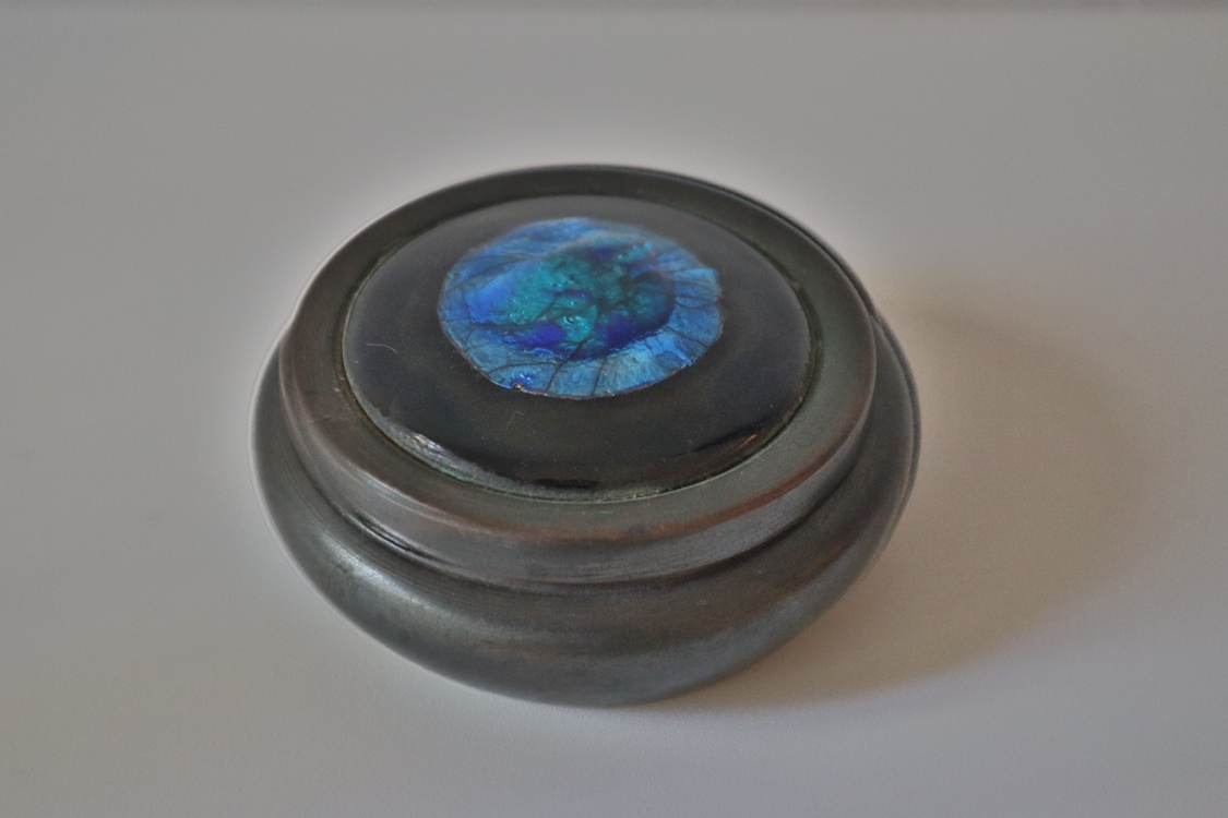 Forged Metal Kutu
