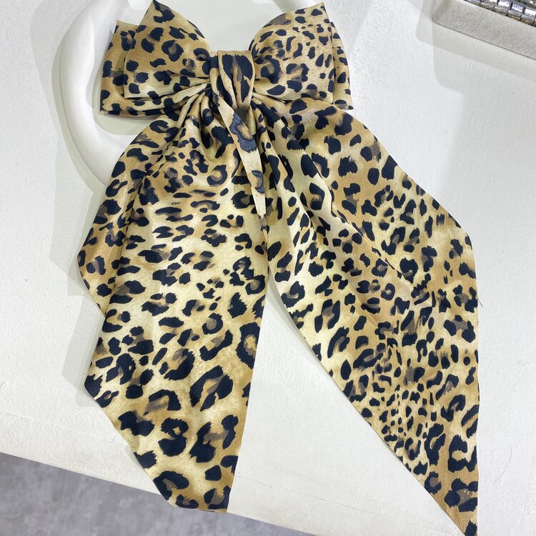 Saten Leopar Toka
