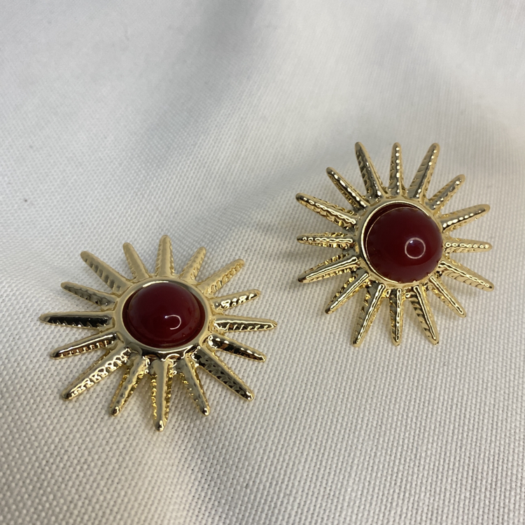 Burgundy Star Küpe