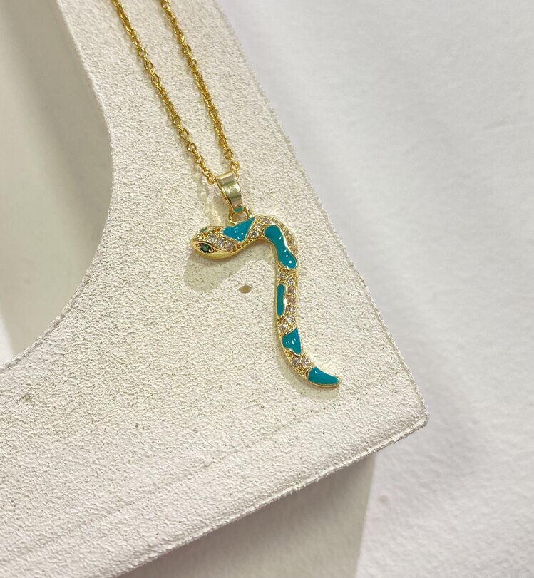 Snake Kolye