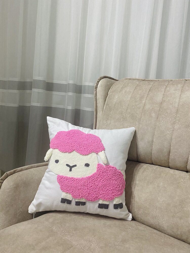 Pembe Kuzucuk Kırlent