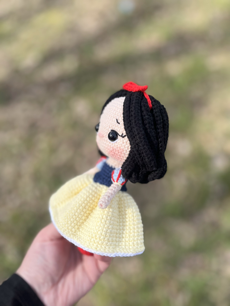 Snow White Doll 