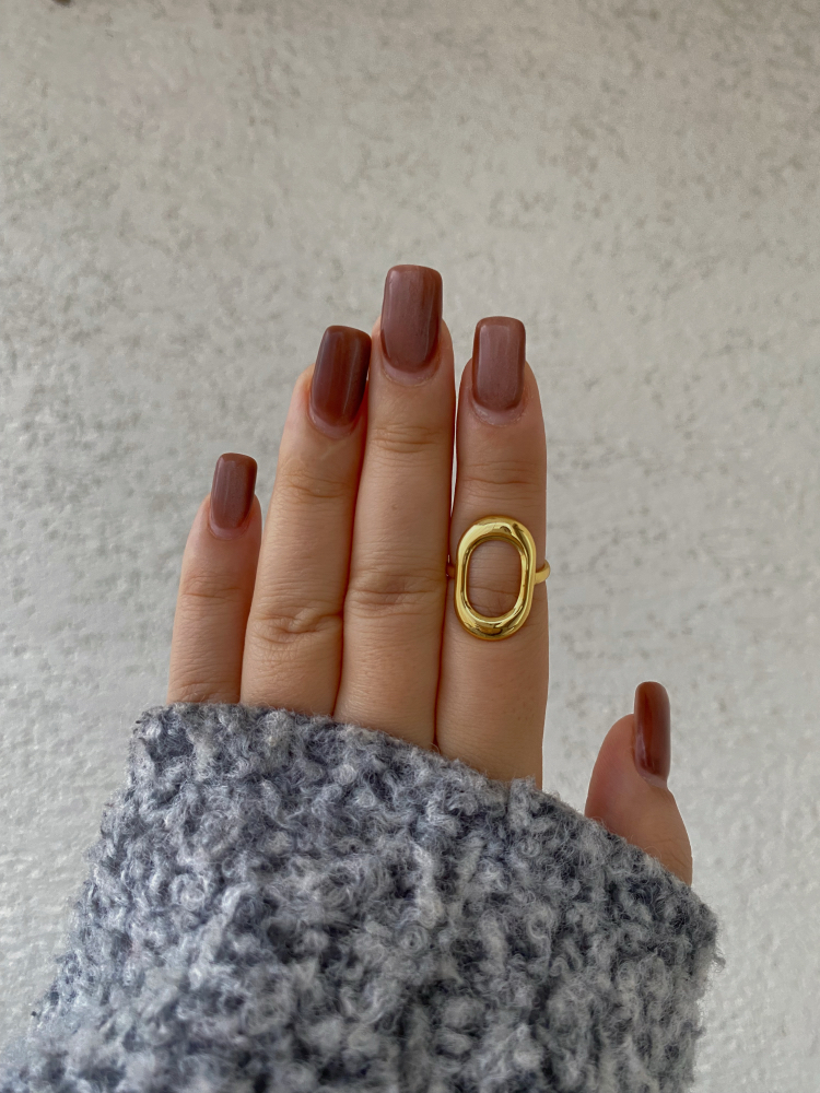 Oval boşluklu yüzük