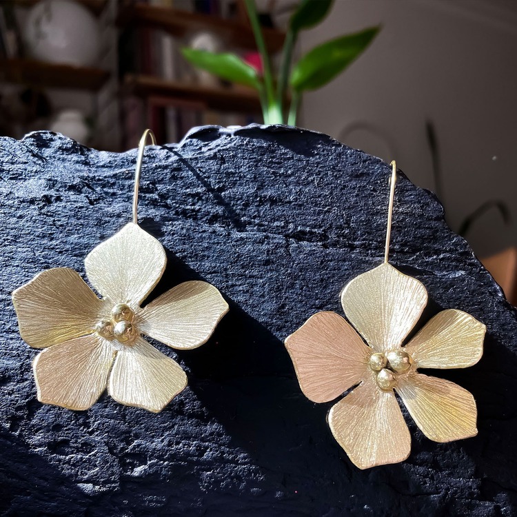 Bloom Küpe | Sallantılı