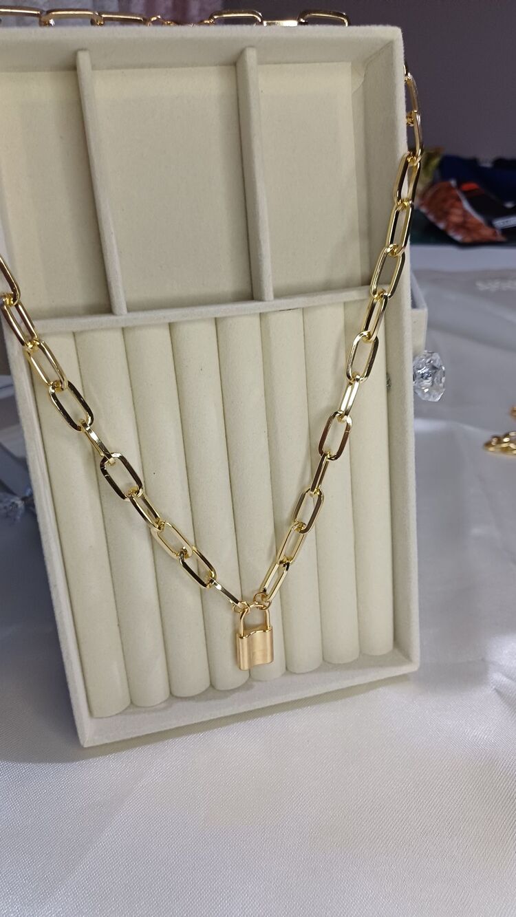 Kilitli gold çelik kolye