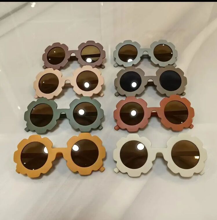 Çiçek model güneş gözlüğü (8renk)