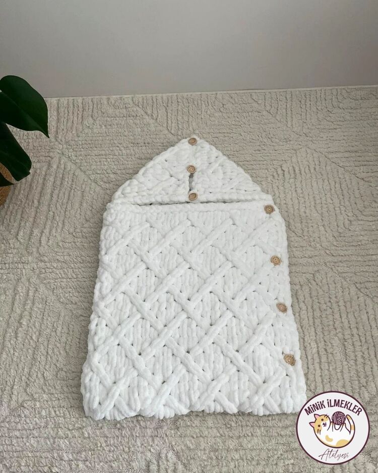 Bebek Kundak – Beyaz, 50x75 cm – Alize Puffy, El Örgüsü