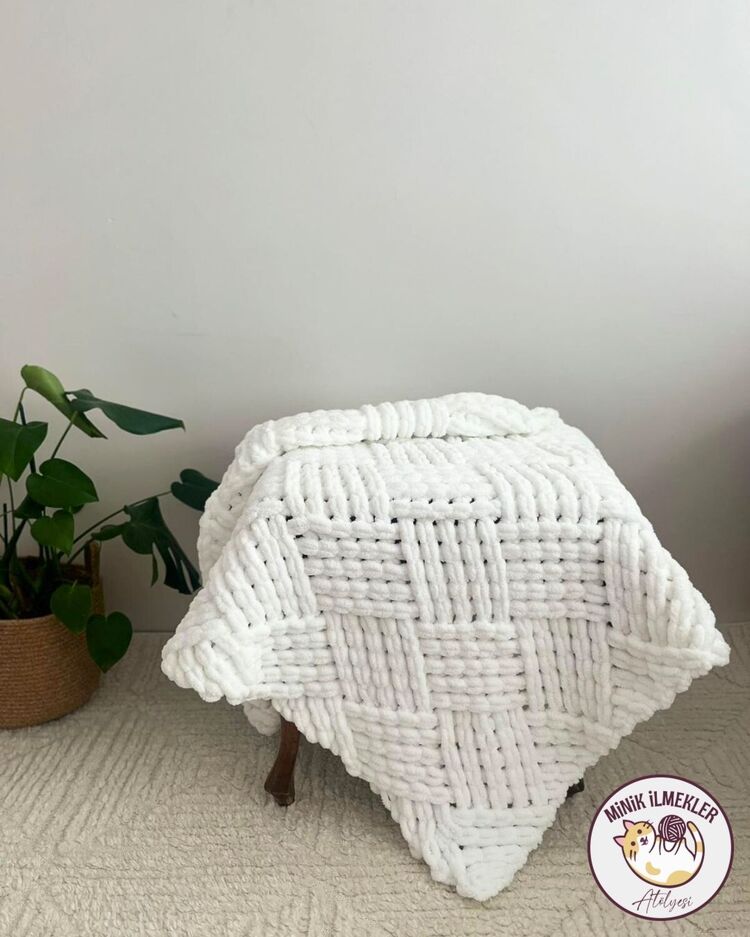 Bebek Battaniyesi – Beyaz, 90x90 cm – Alize Puffy, El Örgüsü