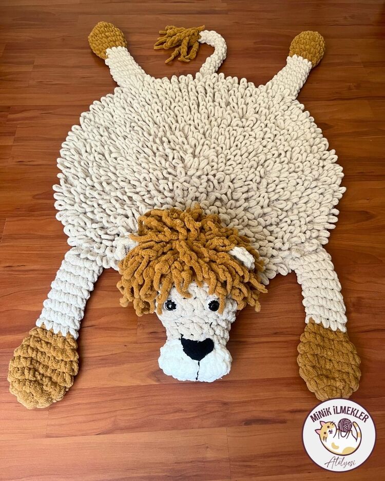 Bebek Oyun Halısı – Aslan, 120 cm – Alize Puffy, El Örgüsü