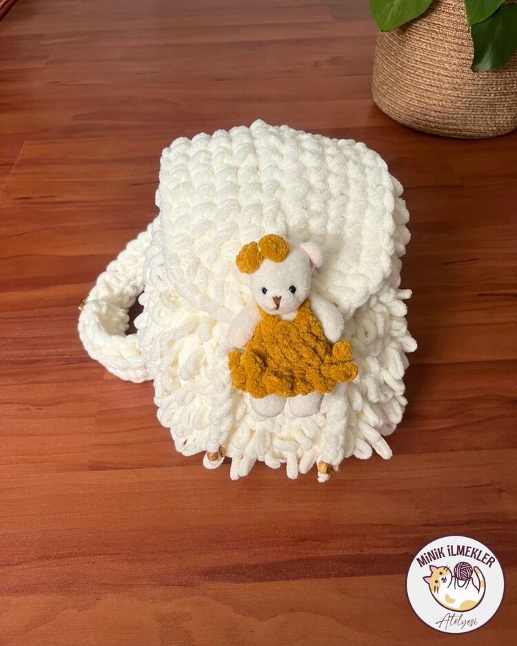 Çocuk Çanta – Beyaz , 30x27 cm – Alize Puffy, El Örgüsü