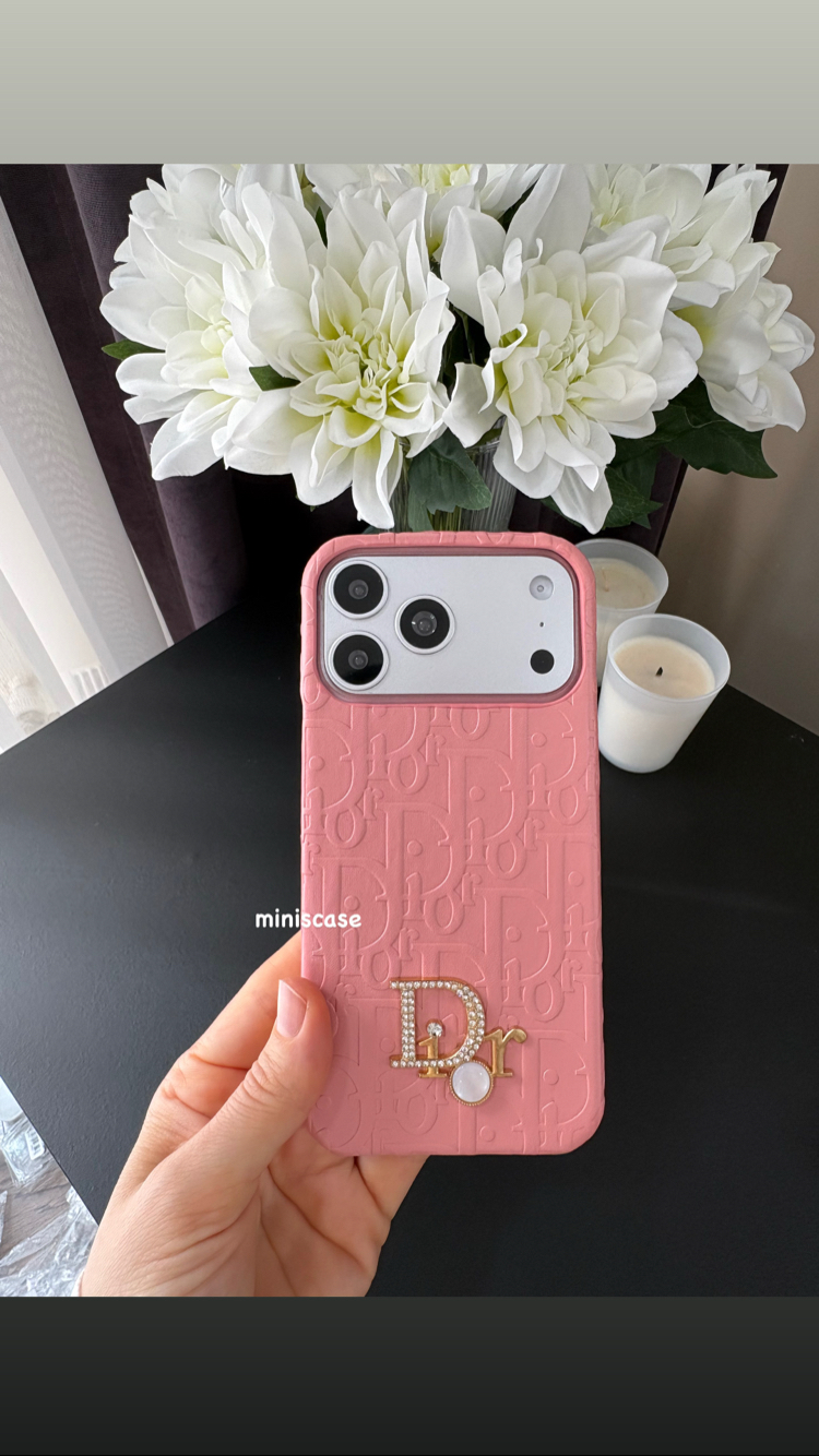 Dior Muadil Kenarları Açık Kılıf