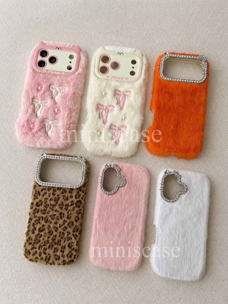 Peluş Telefon Kılıfı