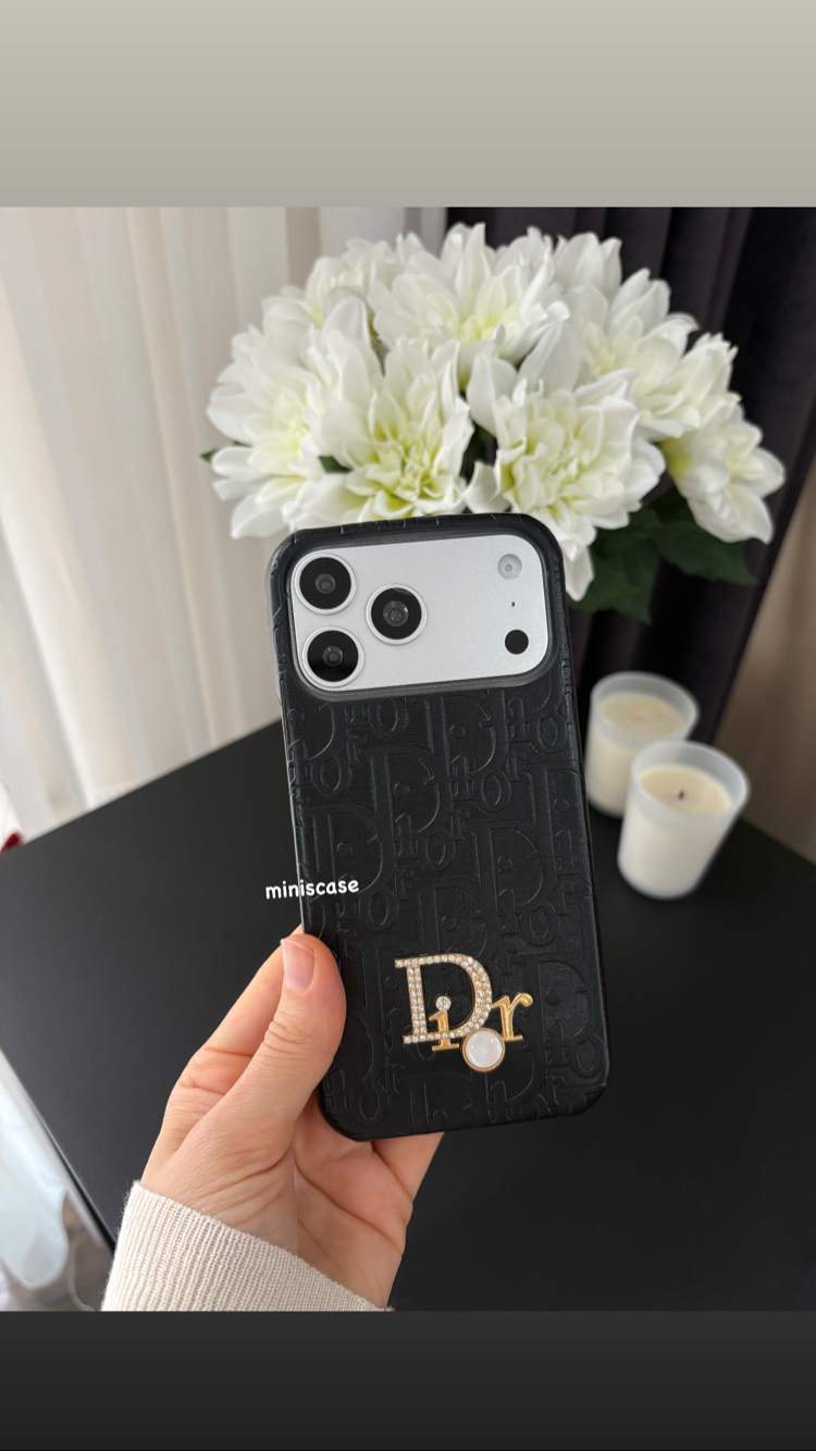 Dior Muadil Kenarları Açık Kılıf
