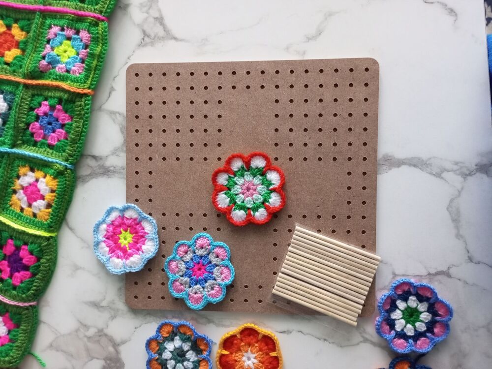Motif Tezgahı Ahşap Motifmatik 30*30 cm Örgü Tığ işi Motif Bloğu