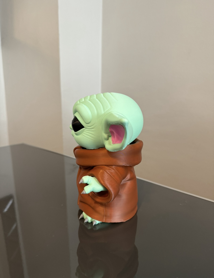 Baby Yoda Figür