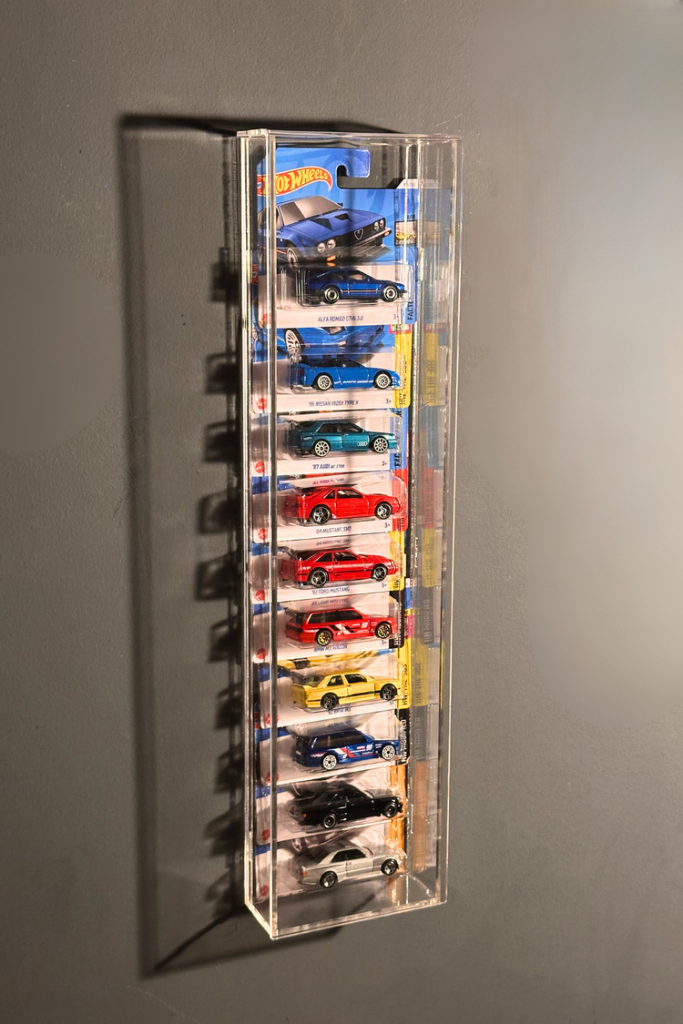 10’lu Kapaklı Pleksi Hot Wheels Diecast Araba Kartonetleri İle Dikey Araç Sergileme Rafı