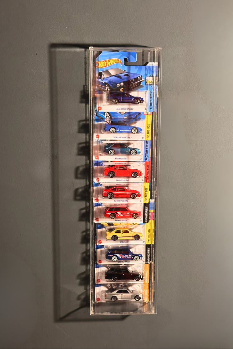 10’lu Kapaklı Pleksi Hot Wheels Diecast Araba Kartonetleri İle Dikey Araç Sergileme Rafı