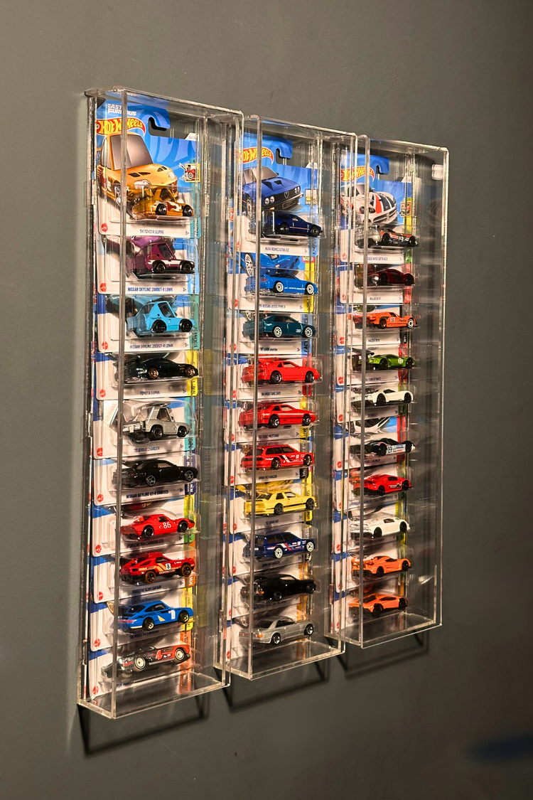 10’lu Kapaklı Pleksi Hot Wheels Diecast Araba Kartonetleri İle Dikey Araç Sergileme Rafı