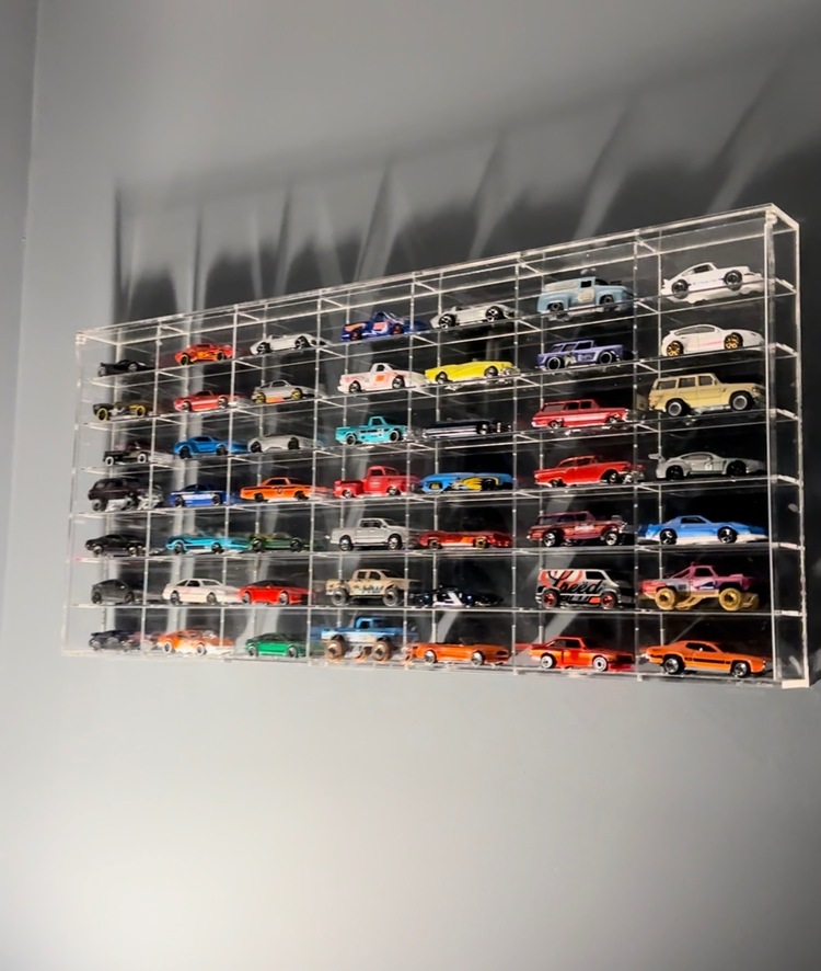 49’lu Kapaklı Pleksi 1/64 Arabalar için Diecast Model Araç Sergileme Rafı