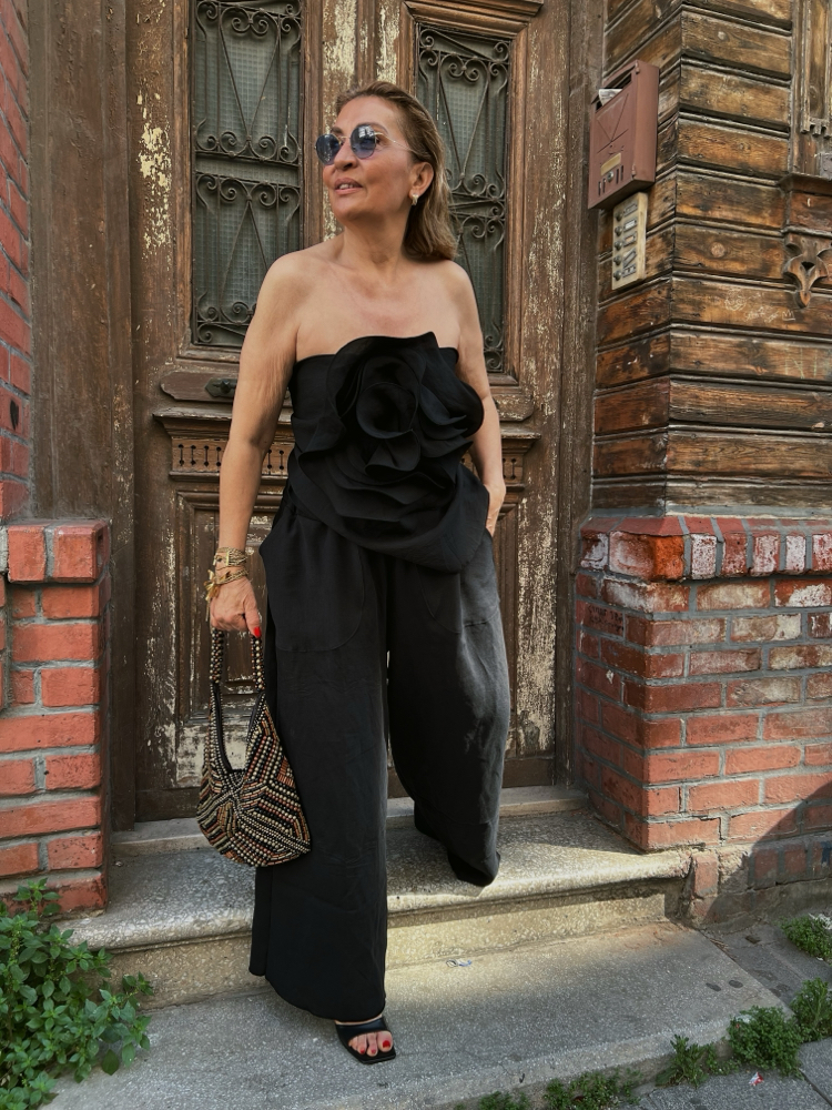 Siyah rose takım 