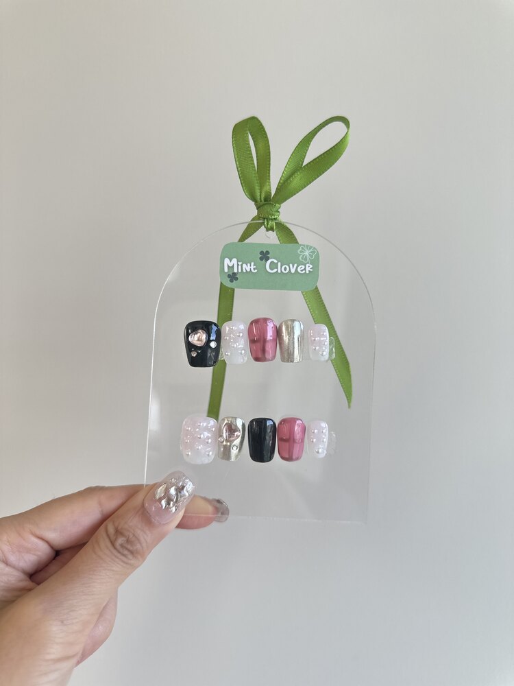 #(64)black pink tırnak