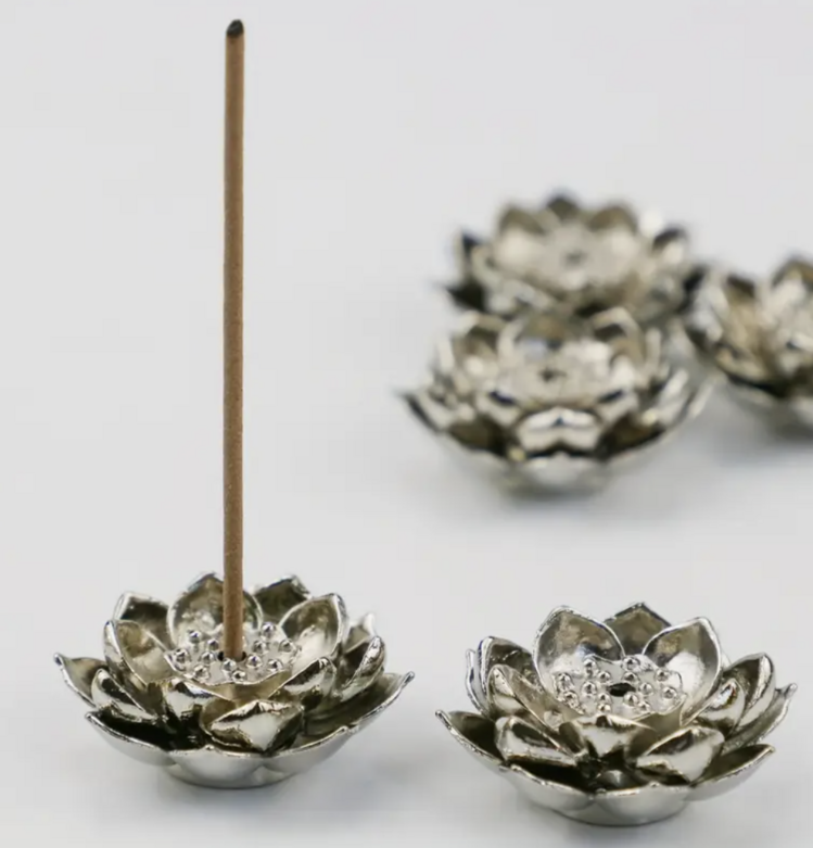 Gümüş Renkli Çinko Alaşımlı Zen Esintili Lotus Tütsülük